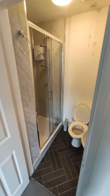 1 Bedroom Studio In A Supurb Area Of 카디프 외부 사진